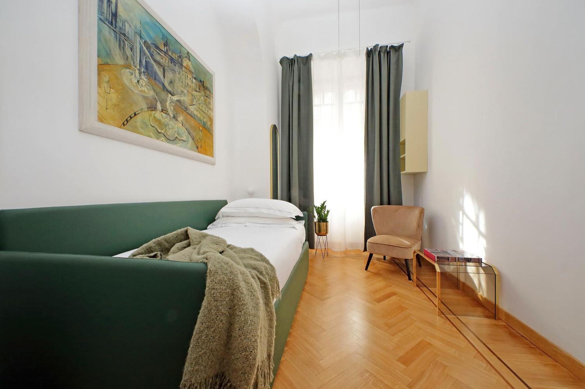 Treasurerome Adriana Charme 4br Rome